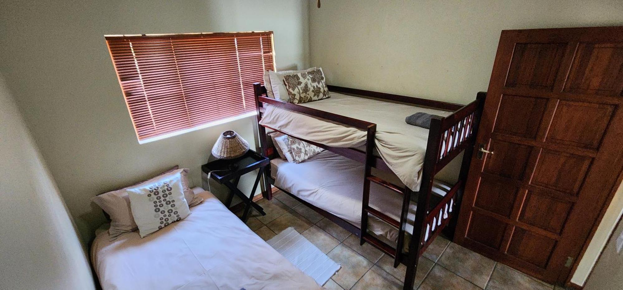 Da Gama Lake Cottages - Coral Tree And Cormorant Cottages White River Zimmer foto